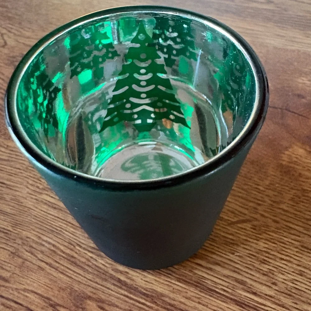 Vintage New Slatkin & Co. Set of 3 Etched Glass Holiday Tealight Holders